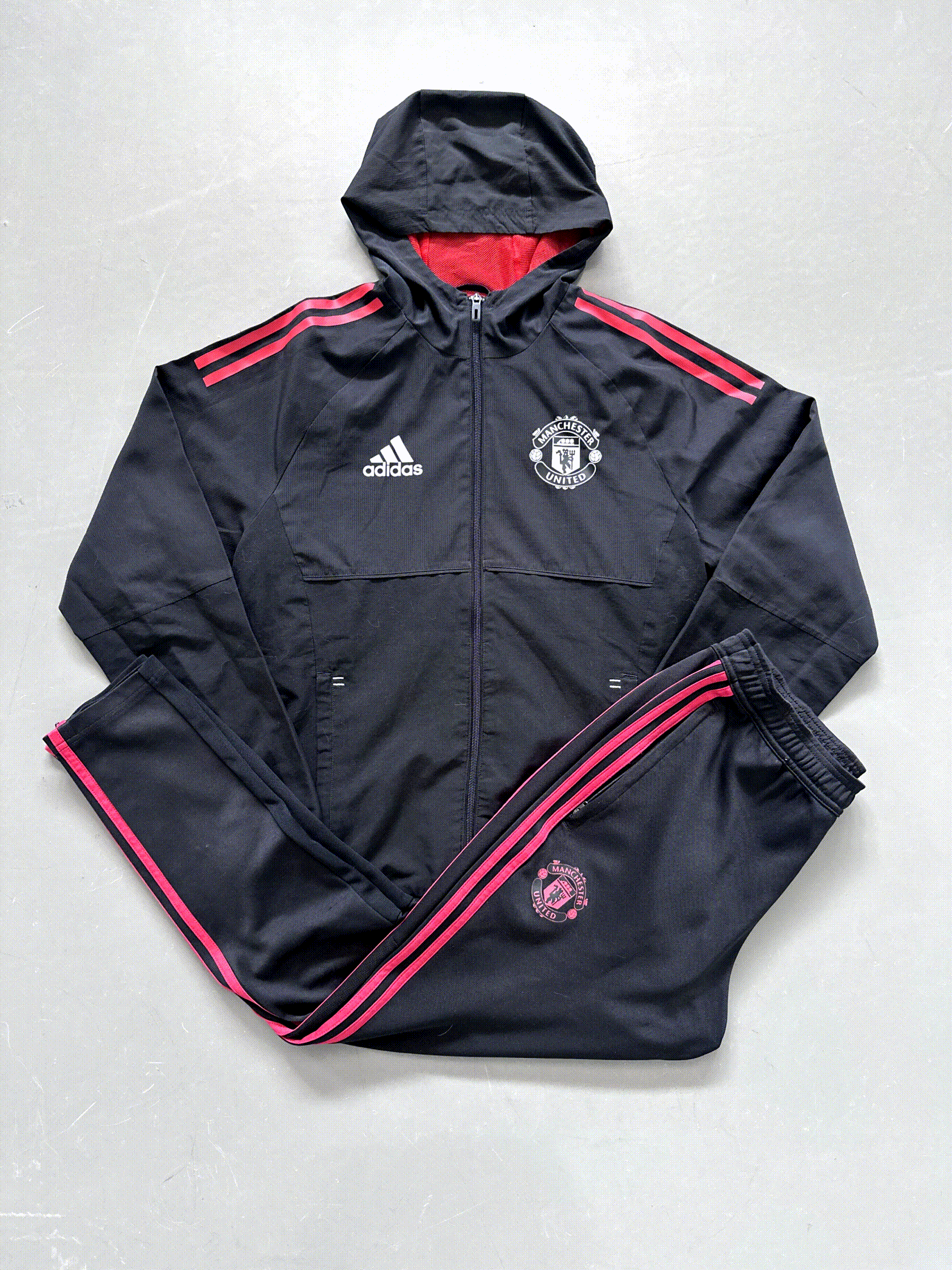 Adidas x Manchester United Vintage Jacket