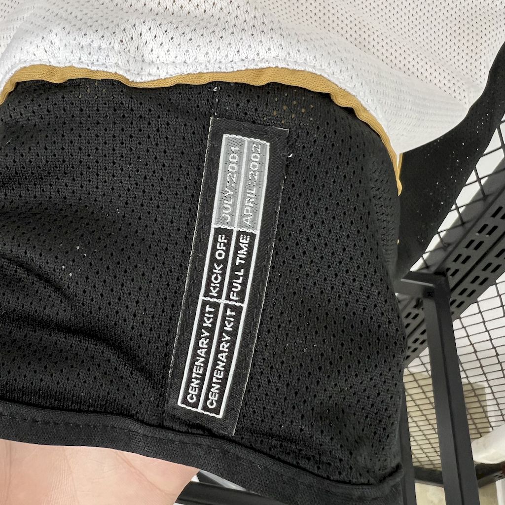 Jersey do Manchester United Retrô 2001/02 Centenary Reversible