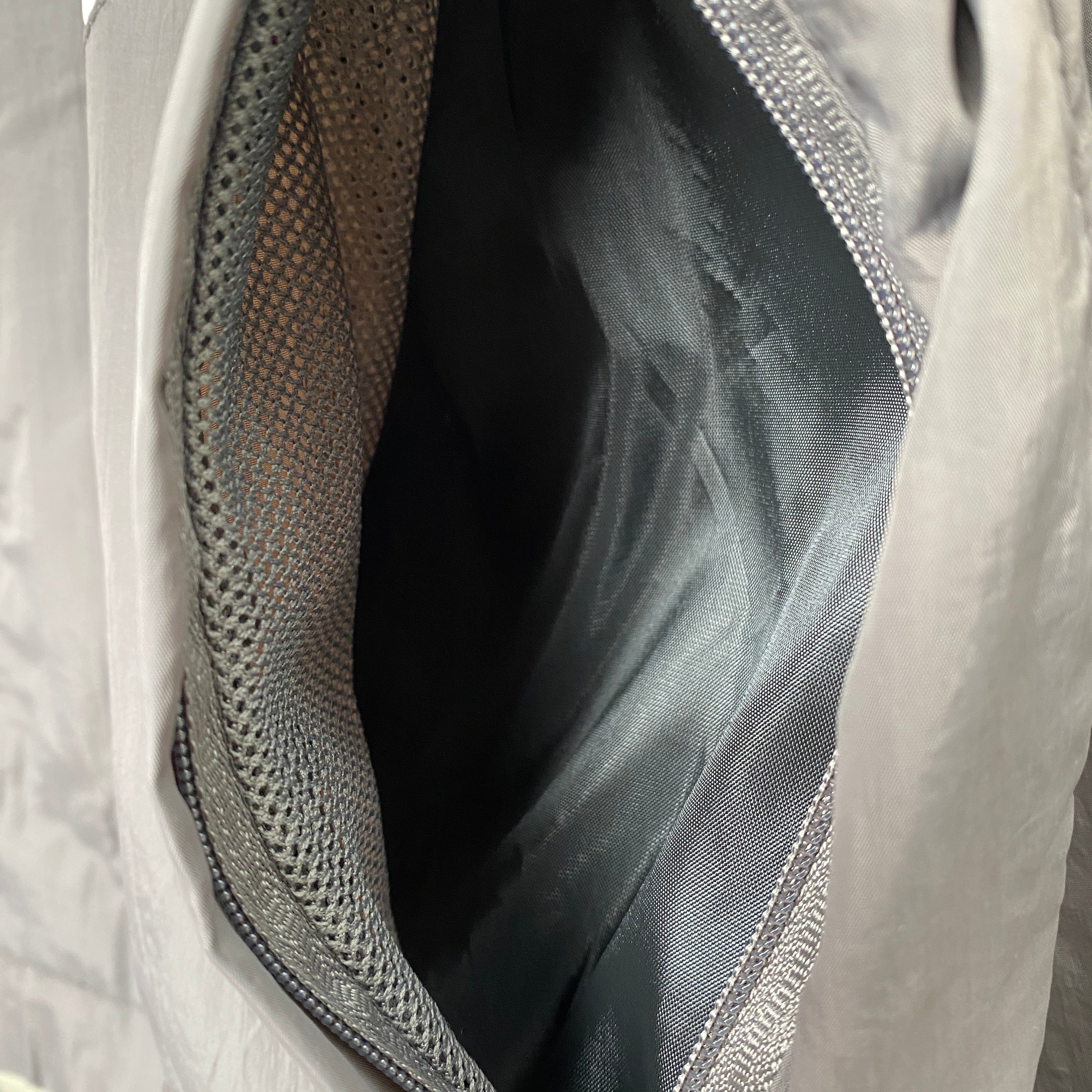 Windbreaker Real Madrid 24/25 - Gray