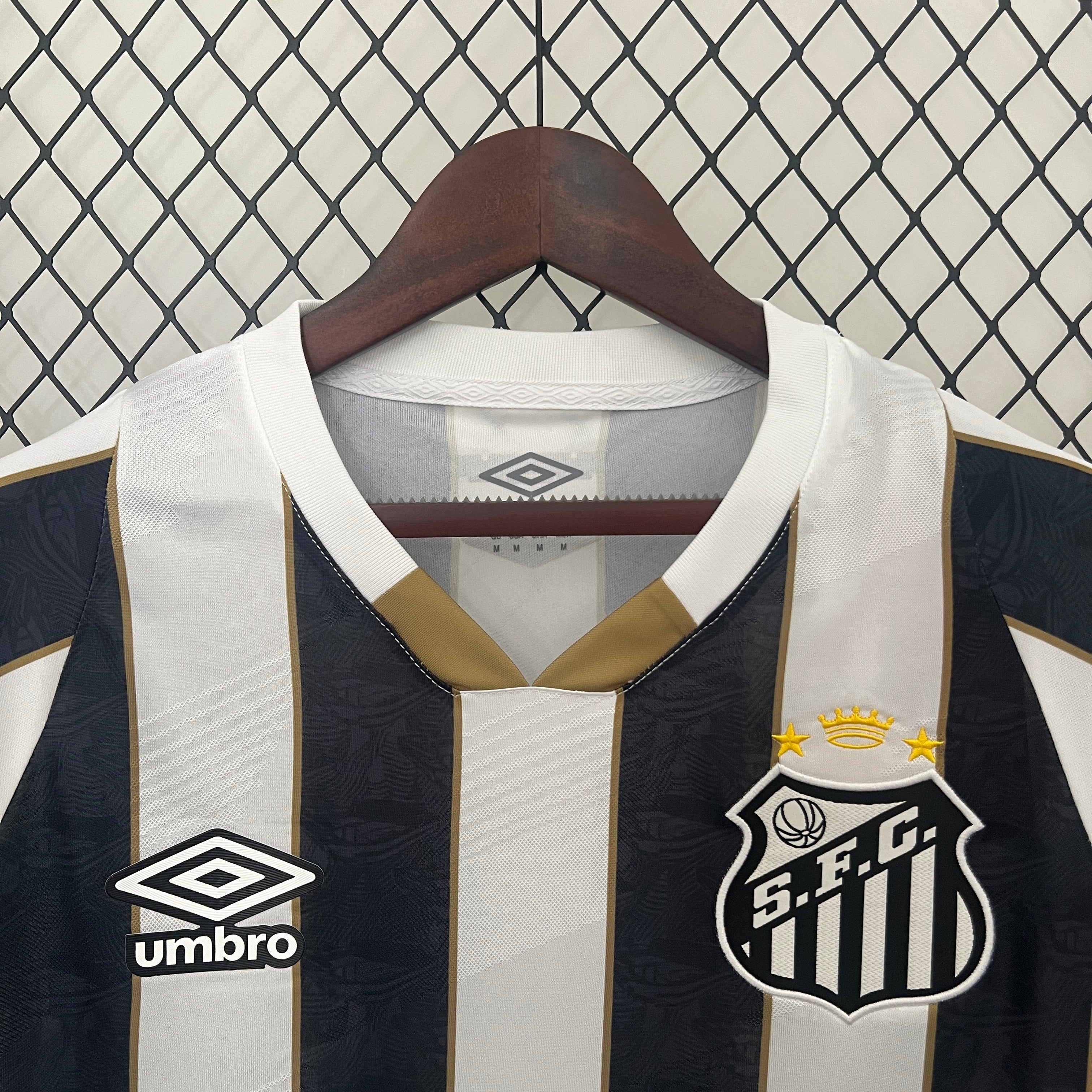 Jersey 24∕25 Santos away