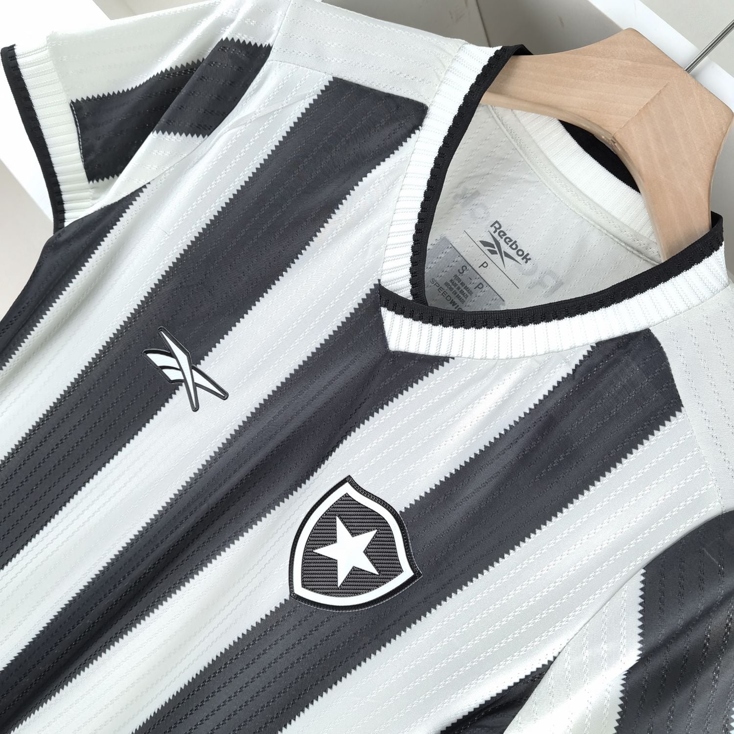 Jersey Botafogo I 24/25 Feminino - Preto e Branco