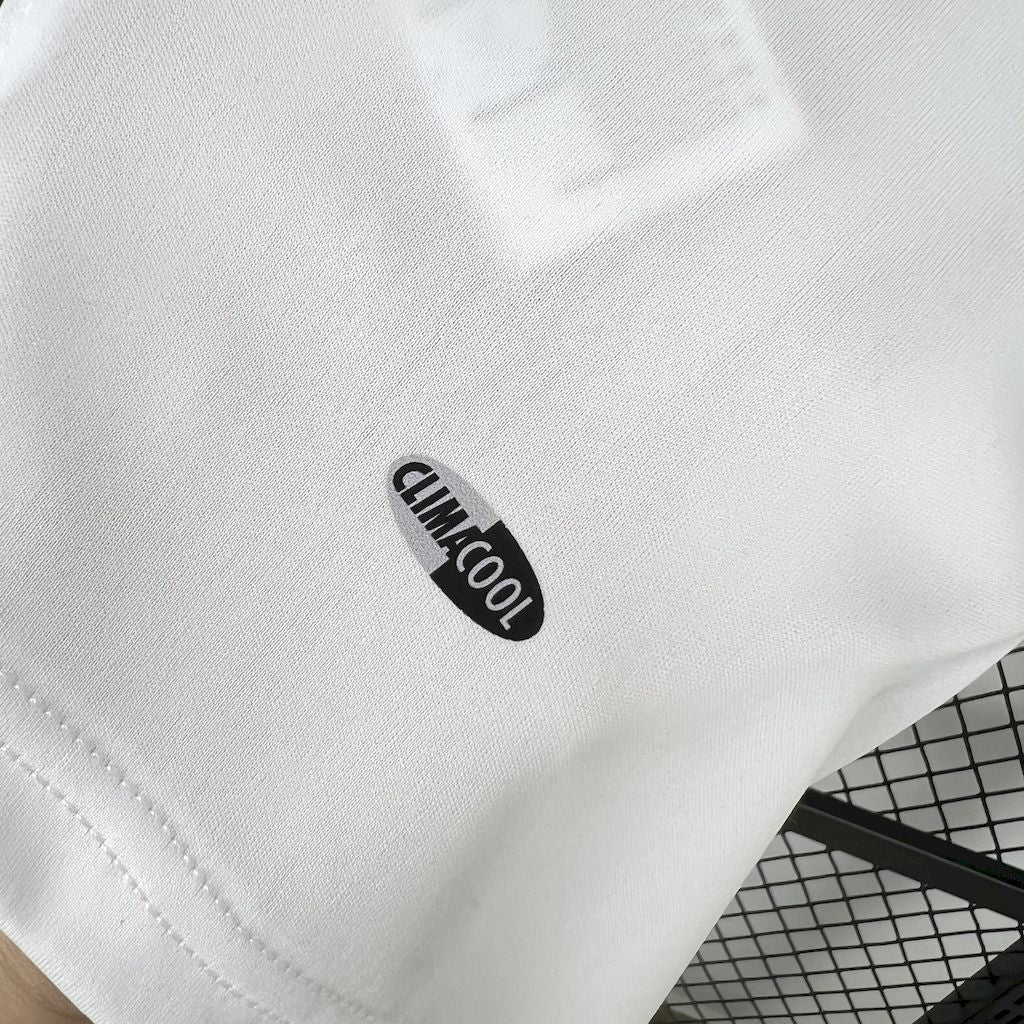 Jersey do Real Madrid Retrô 2005/06 Home