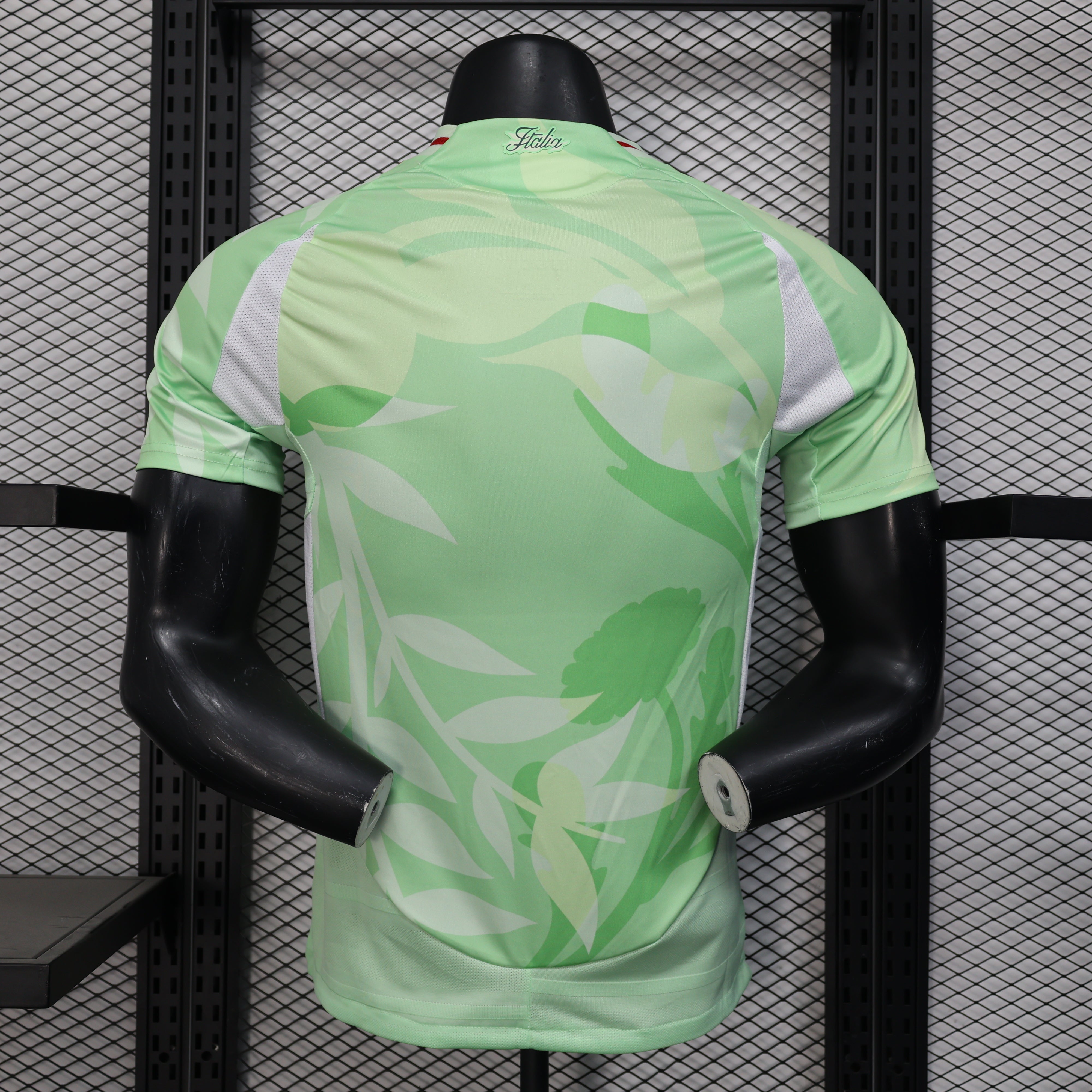Light green Jersey Italy 25/26 Player Training jersey with white leaf pattern
